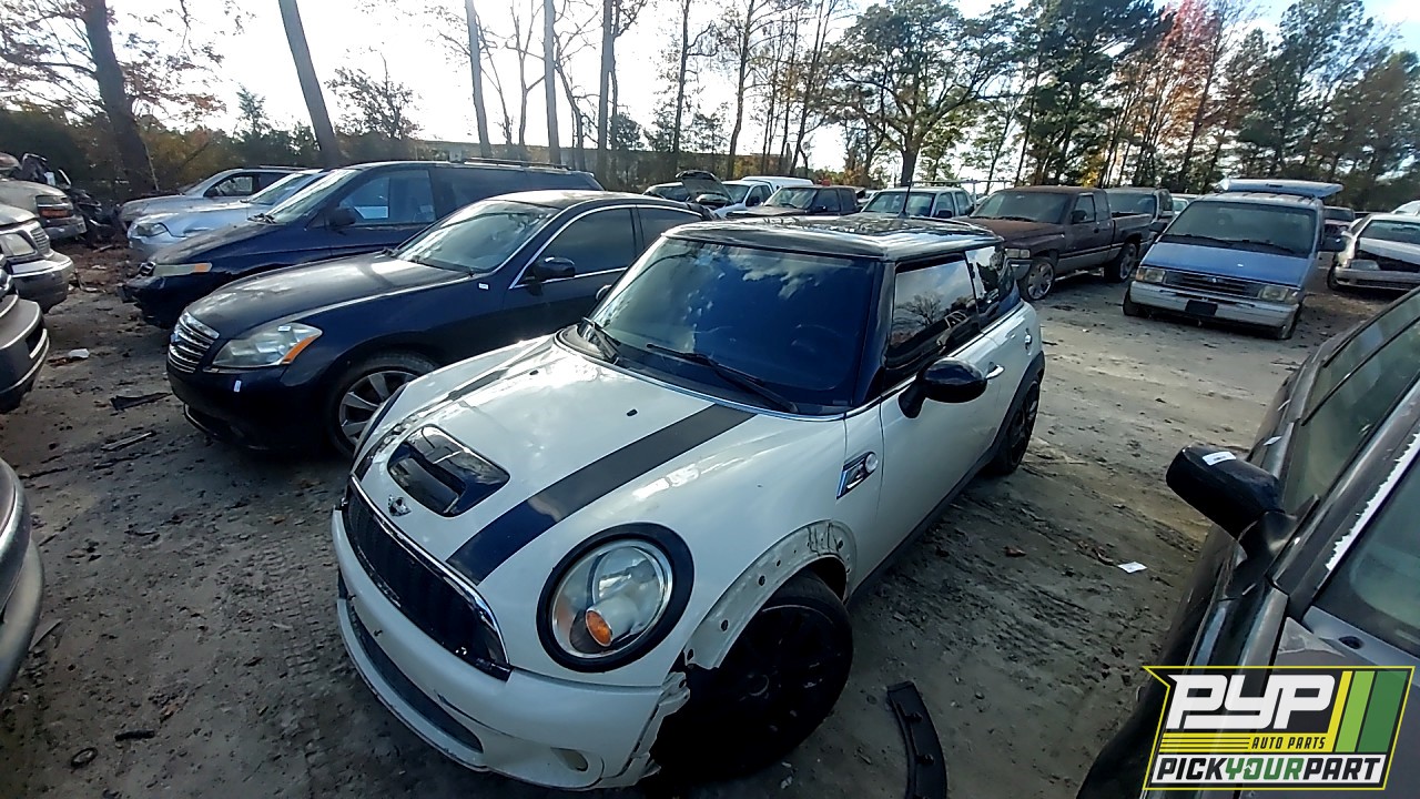 2009 MINI COOPER available for parts