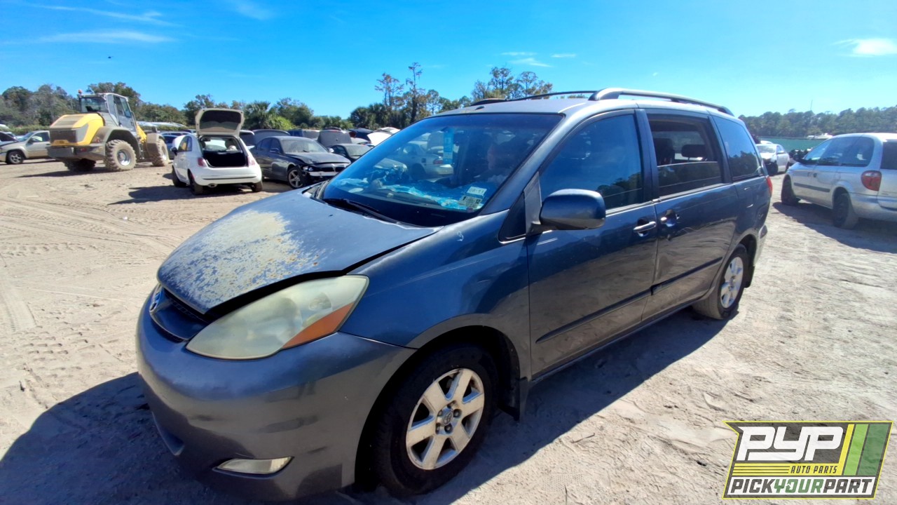 2006 TOYOTA SIENNA available for parts