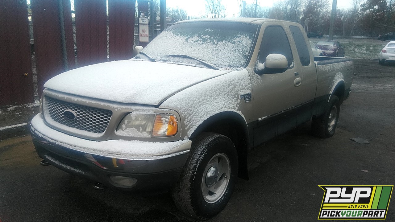 2000 FORD F-150 available for parts