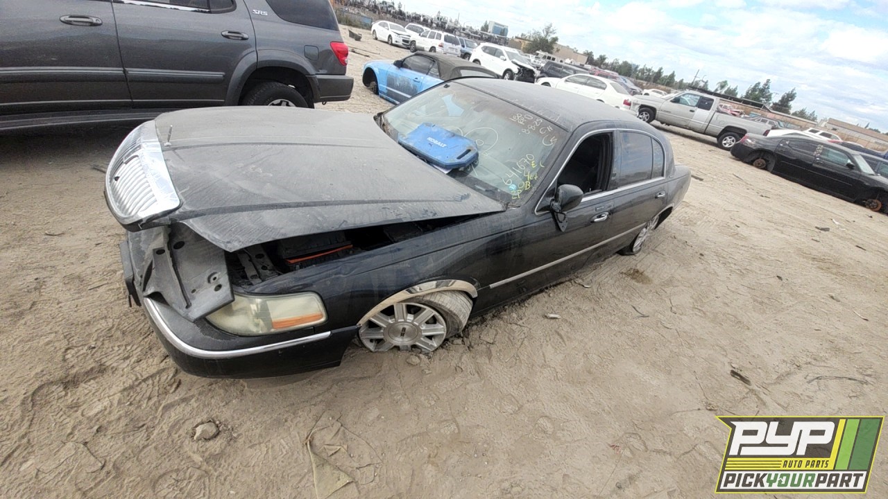 2006 LINCOLN TOWN CAR partes disponibles