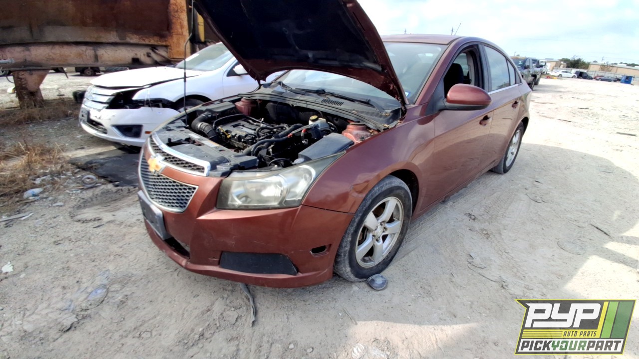 2013 CHEVROLET CRUZE partes disponibles