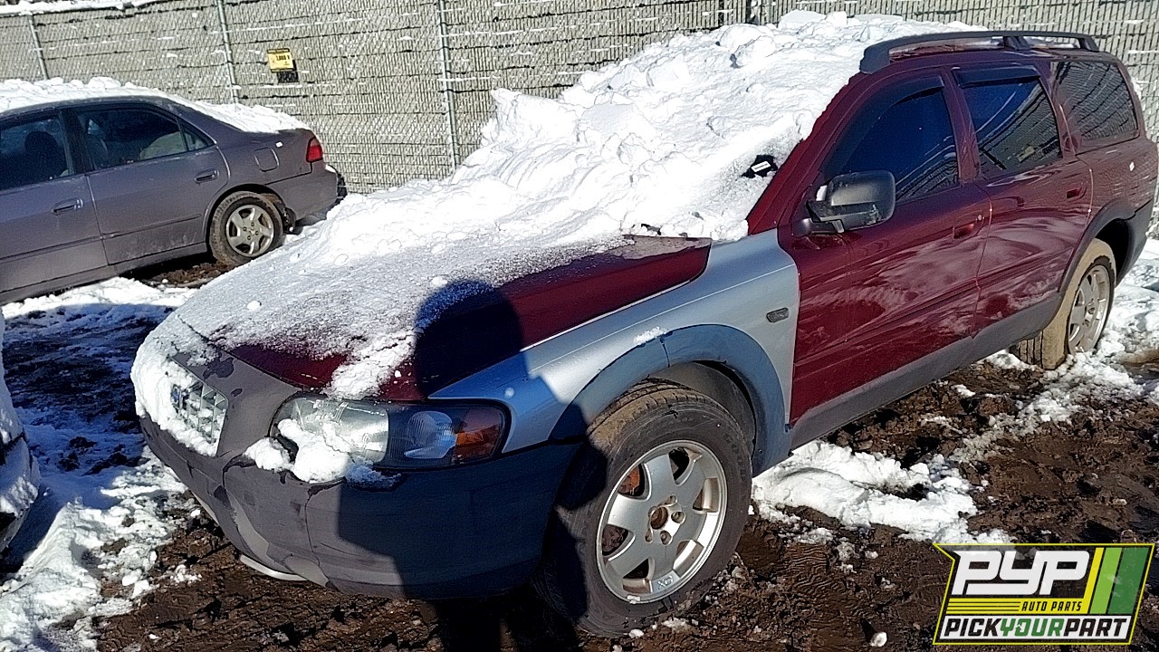 2002 VOLVO V70 available for parts