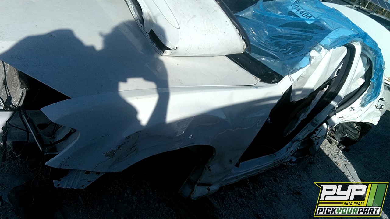 2015 CHRYSLER 300 partes disponibles