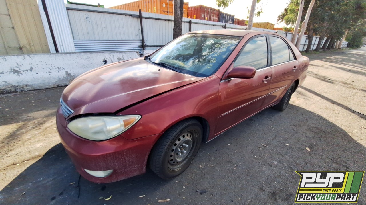 2005 TOYOTA CAMRY partes disponibles