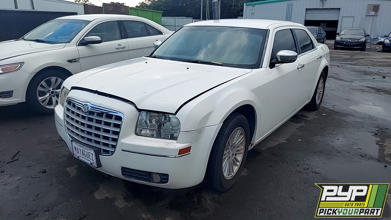 2010 CHRYSLER 300 partes disponibles