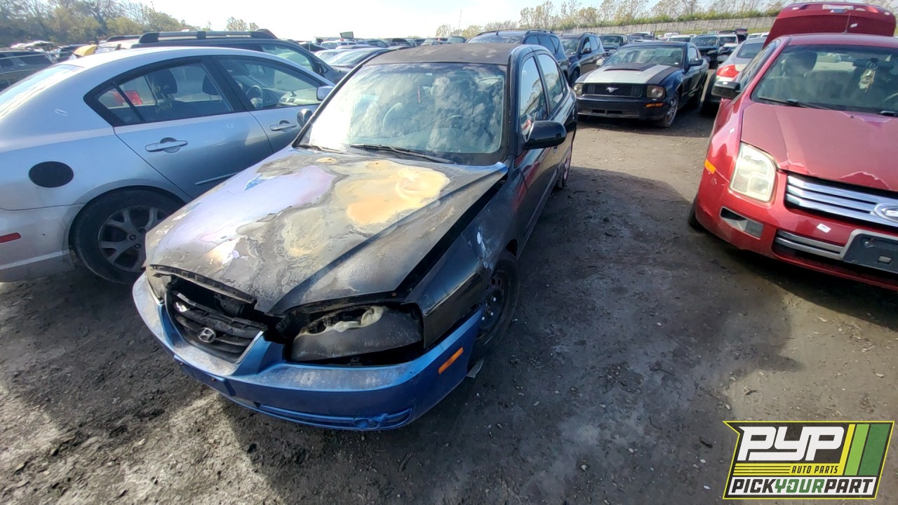 2004 HYUNDAI ELANTRA partes disponibles