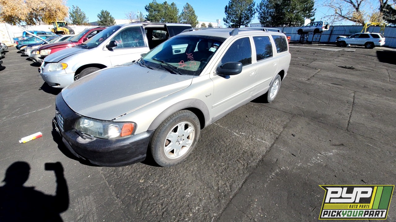2002 VOLVO V70 available for parts