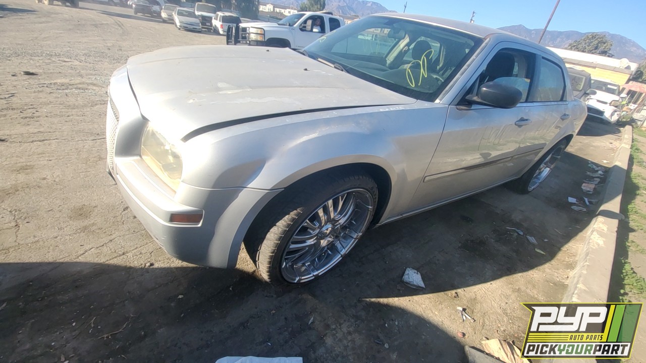 2006 CHRYSLER 300 partes disponibles
