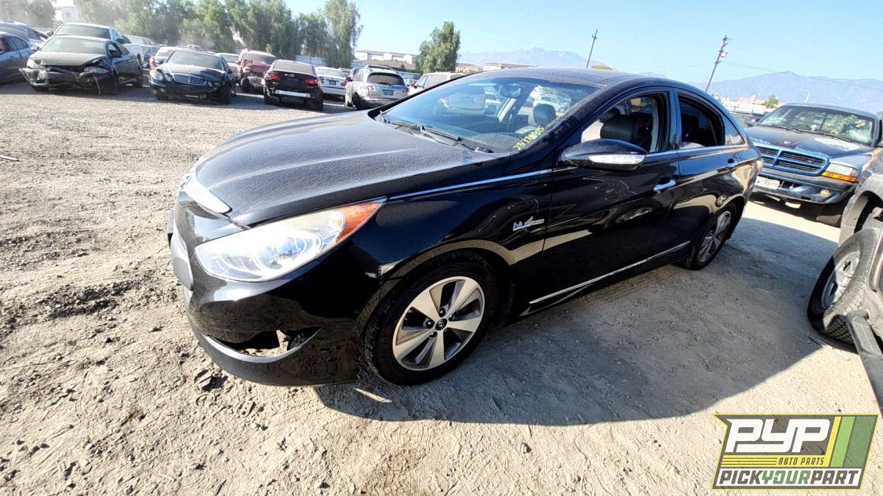 2011 HYUNDAI SONATA available for parts