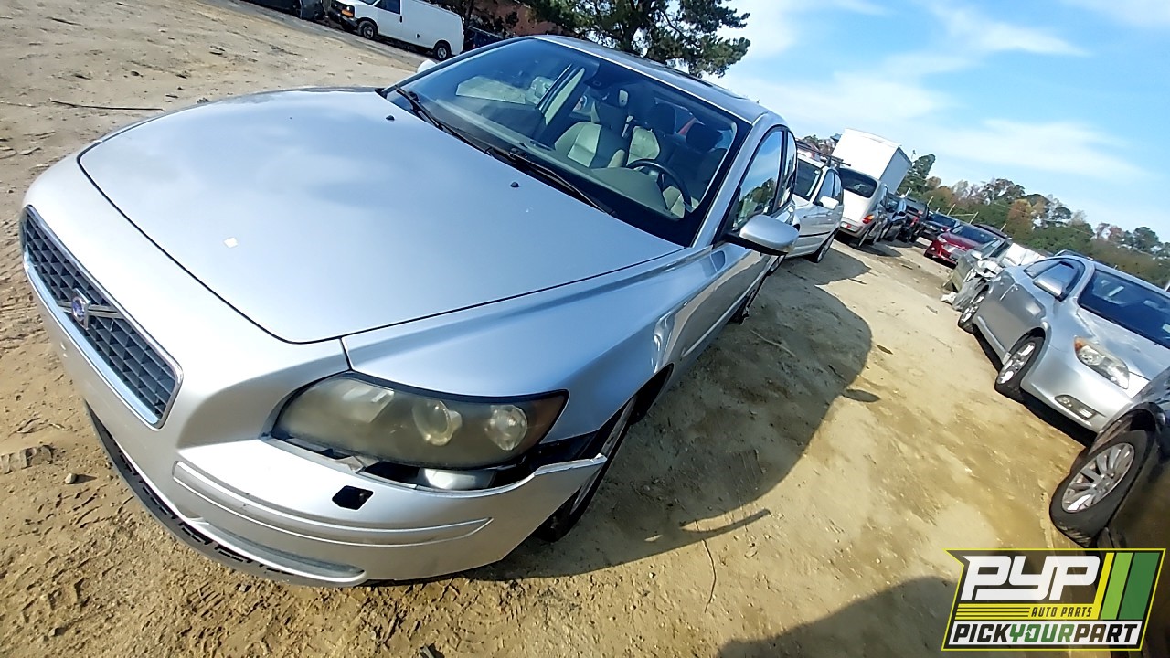 2004 VOLVO S40 available for parts
