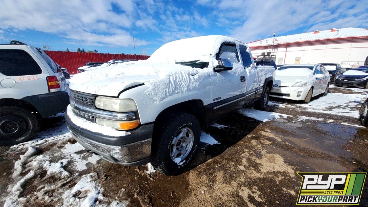 2001 CHEVROLET SILVERADO 1500 available for parts