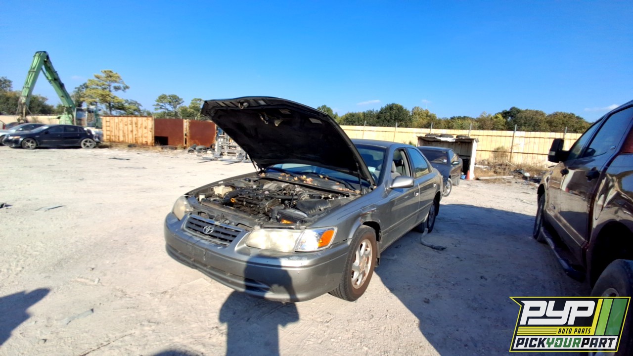 2001 TOYOTA CAMRY available for parts