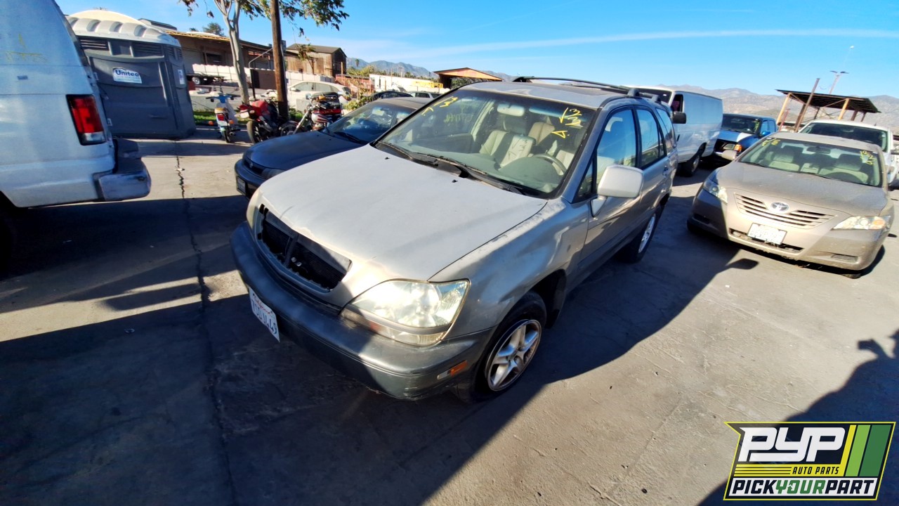 2002 LEXUS RX300 partes disponibles