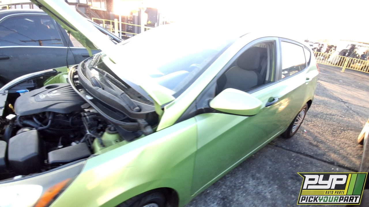 2012 HYUNDAI ACCENT partes disponibles