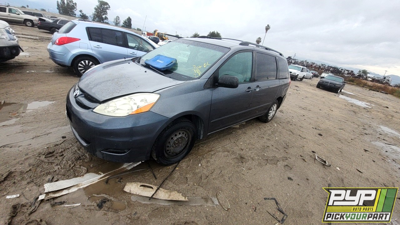 2006 TOYOTA SIENNA partes disponibles