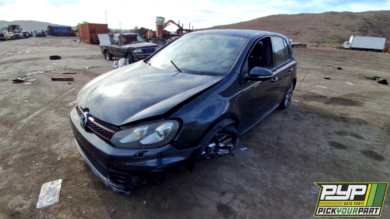 2013 VOLKSWAGEN GTI partes disponibles