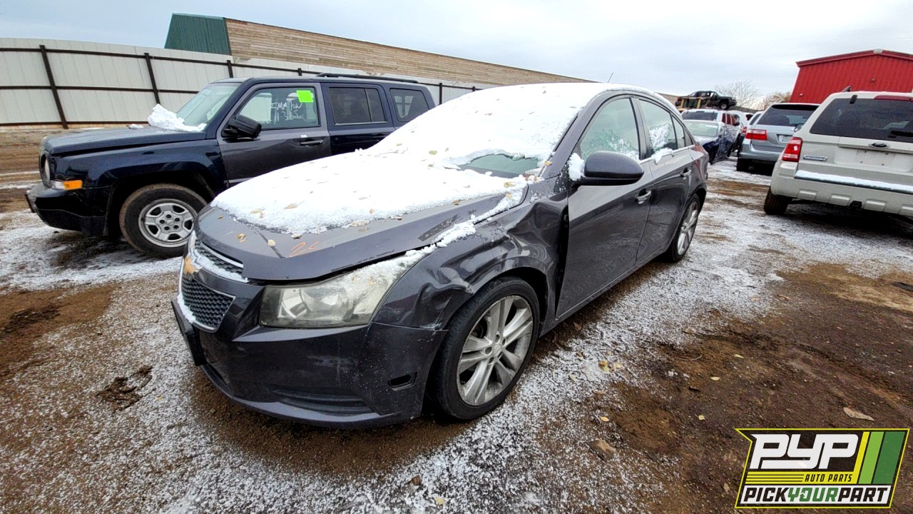 2011 CHEVROLET CRUZE partes disponibles