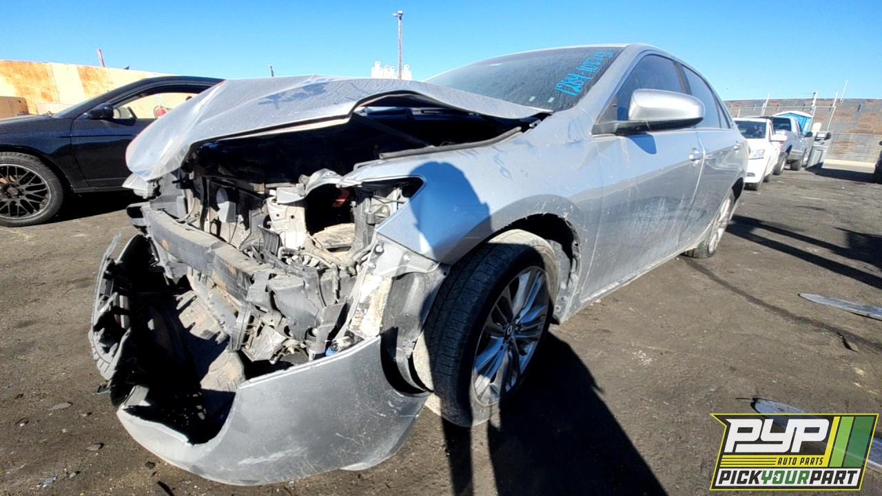 2016 TOYOTA CAMRY partes disponibles
