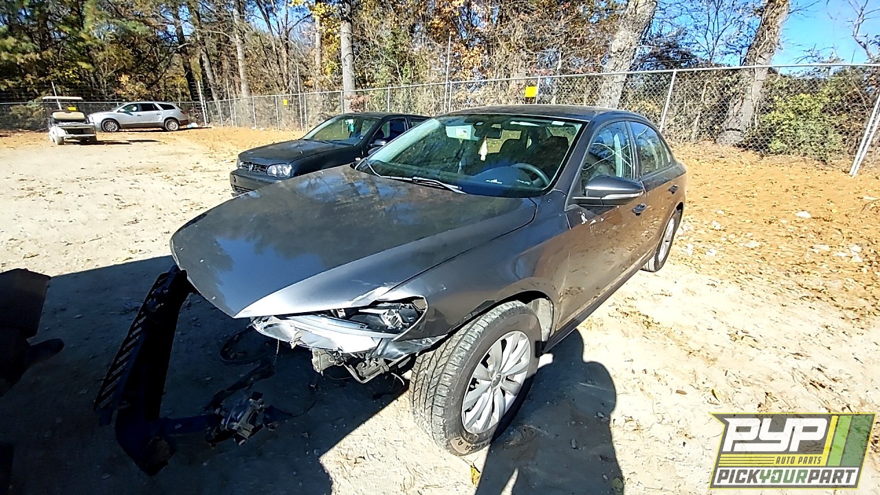 2012 VOLKSWAGEN PASSAT partes disponibles