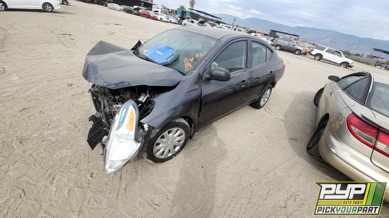 2015 NISSAN VERSA partes disponibles