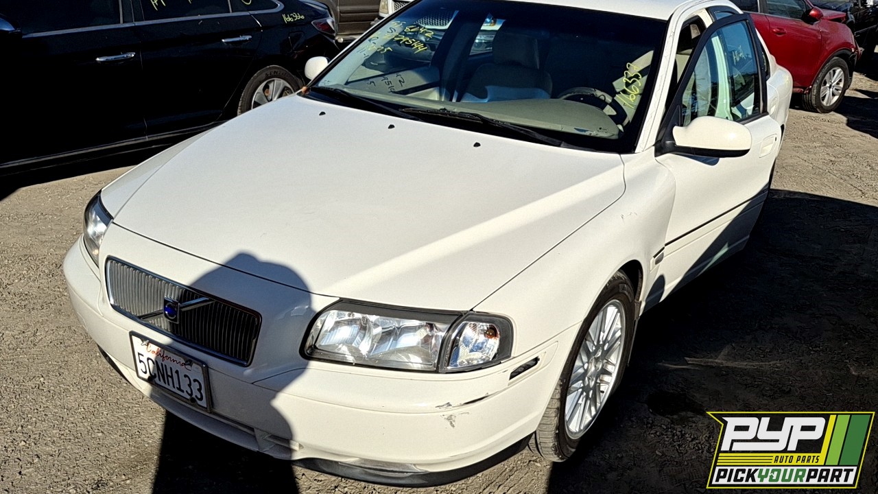 2003 VOLVO S80 partes disponibles
