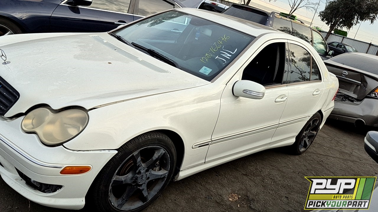 2007 MERCEDES-BENZ C230 partes disponibles
