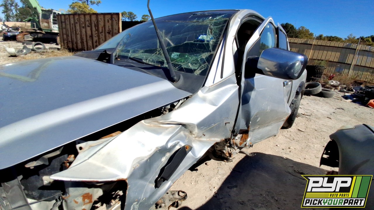 2004 NISSAN TITAN partes disponibles