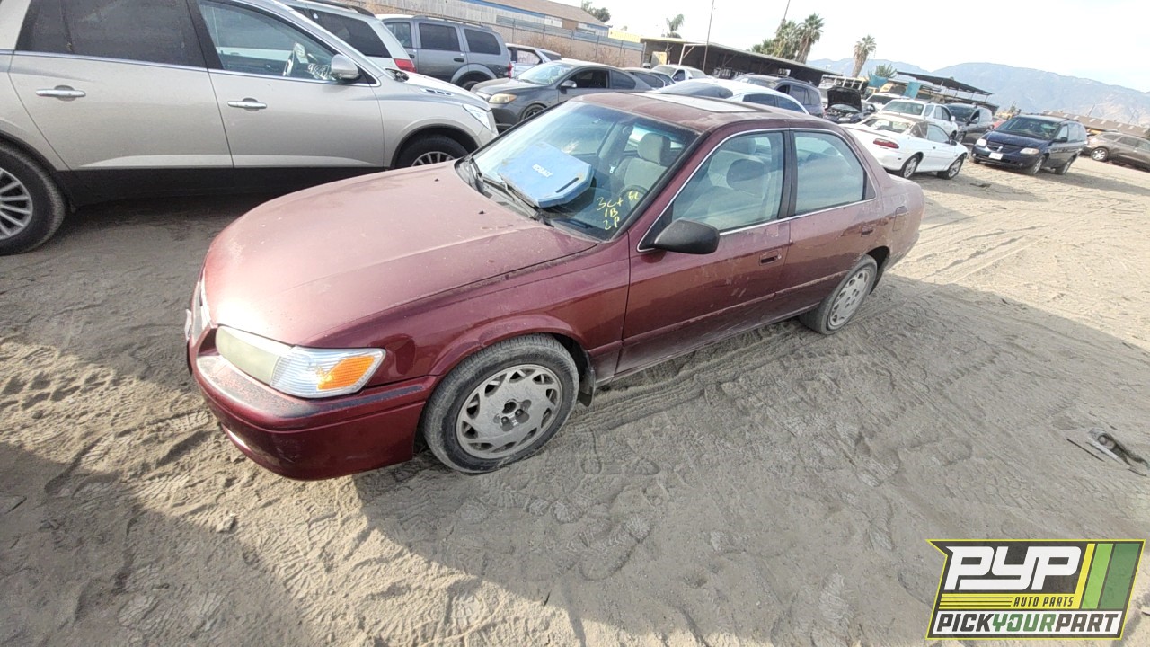 2001 TOYOTA CAMRY partes disponibles
