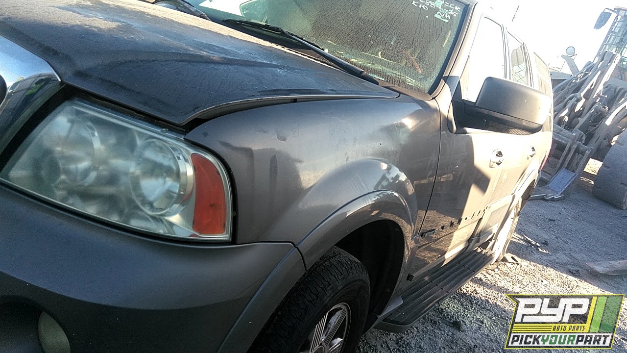 2004 LINCOLN NAVIGATOR partes disponibles