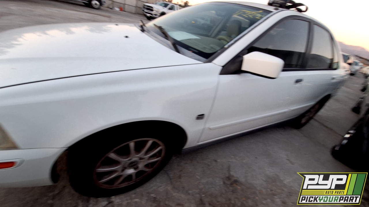 2003 VOLVO S40 available for parts