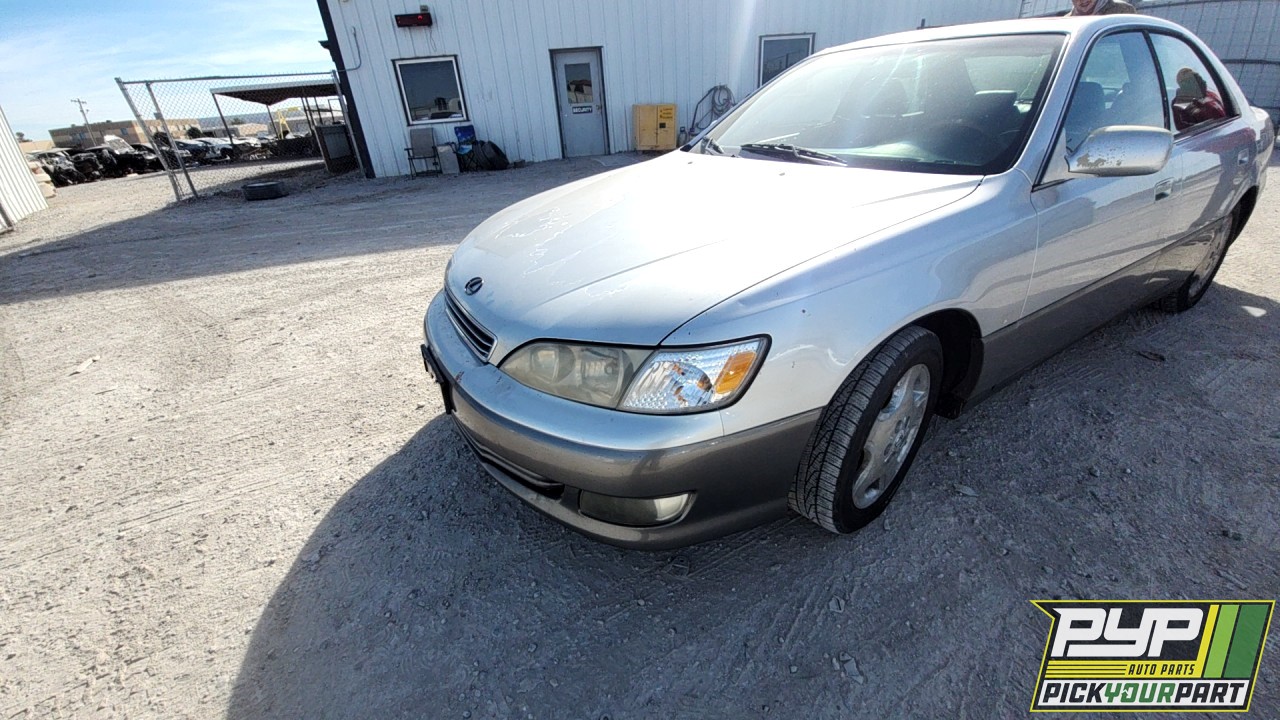2000 LEXUS ES300 partes disponibles