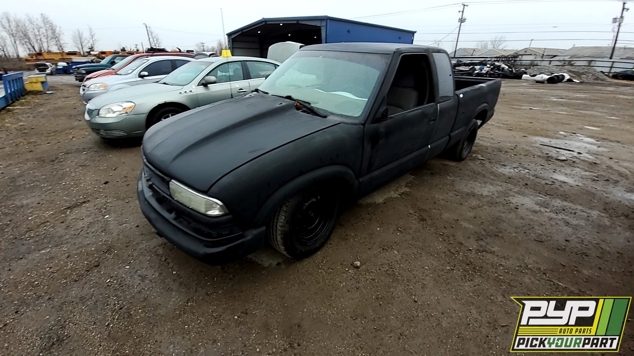 2003 CHEVROLET S10 available for parts