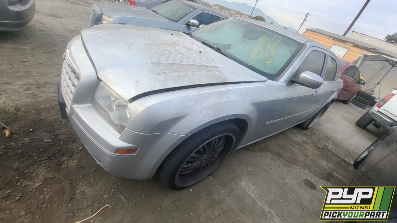 2005 CHRYSLER 300 partes disponibles