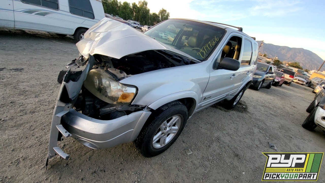 2006 FORD ESCAPE available for parts