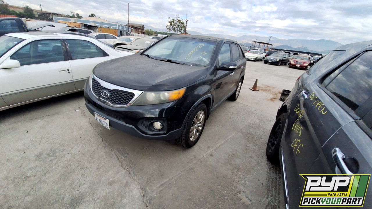 2011 KIA SORENTO available for parts
