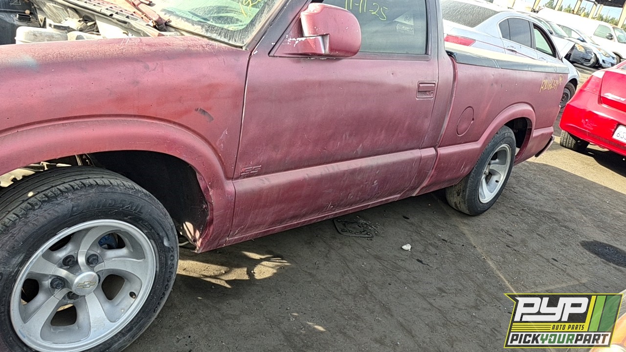 2003 CHEVROLET S10 available for parts