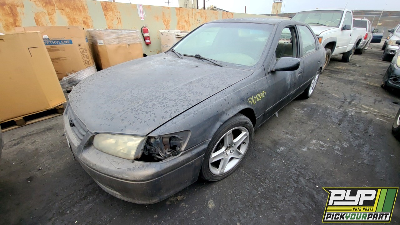 2001 TOYOTA CAMRY partes disponibles