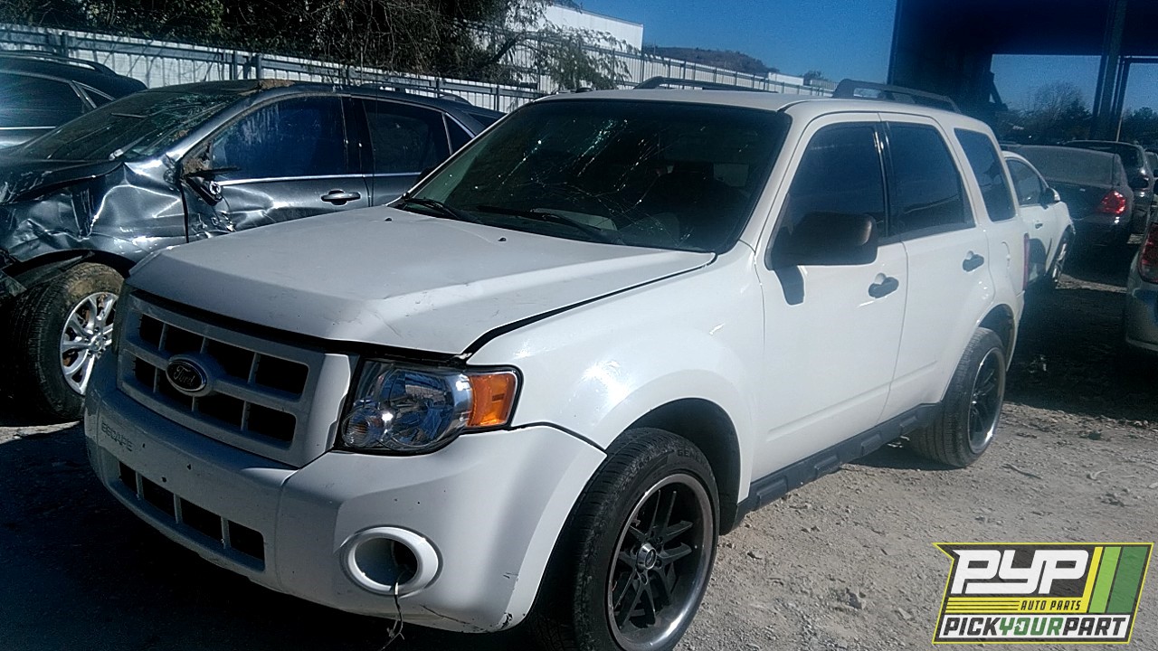 2009 FORD ESCAPE available for parts