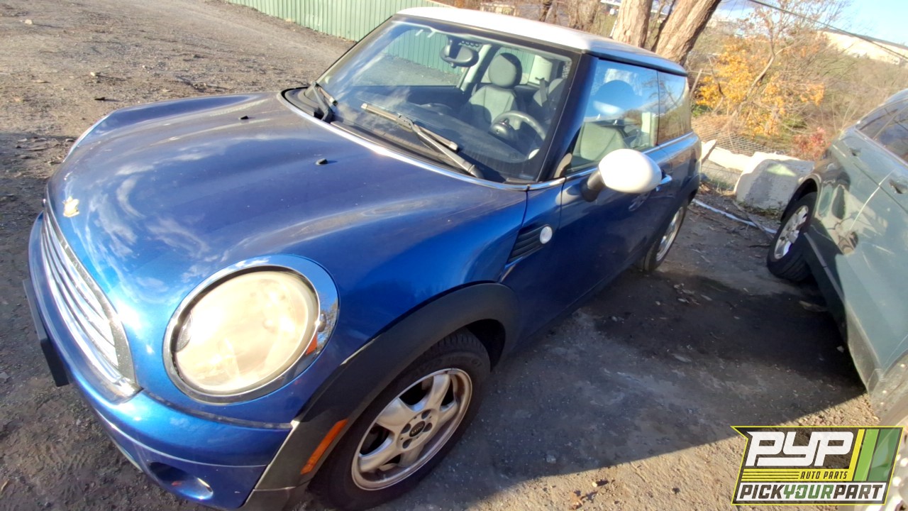 2008 MINI COOPER partes disponibles