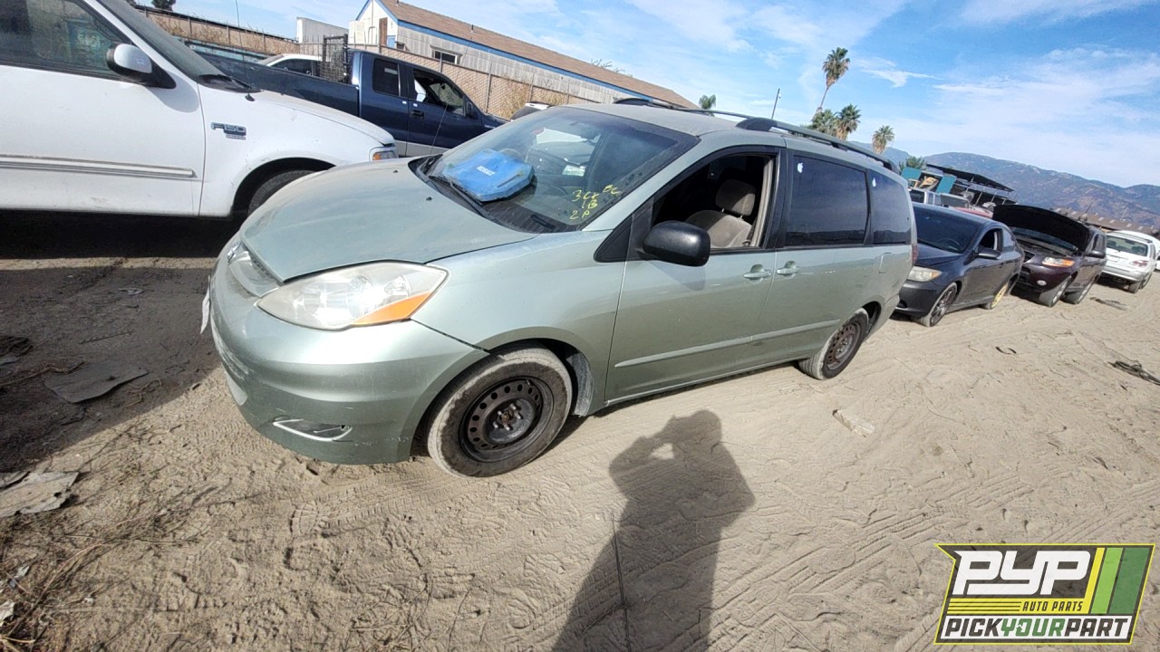 2006 TOYOTA SIENNA partes disponibles