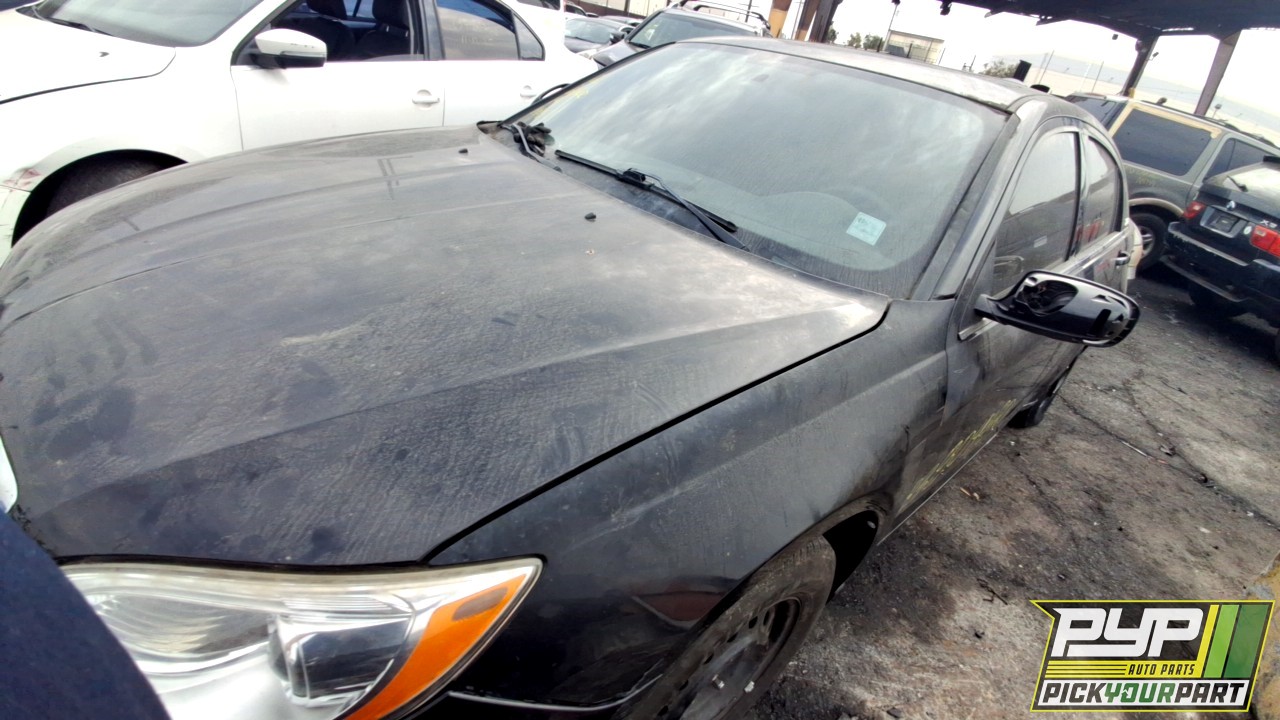 2012 CHRYSLER 200 partes disponibles