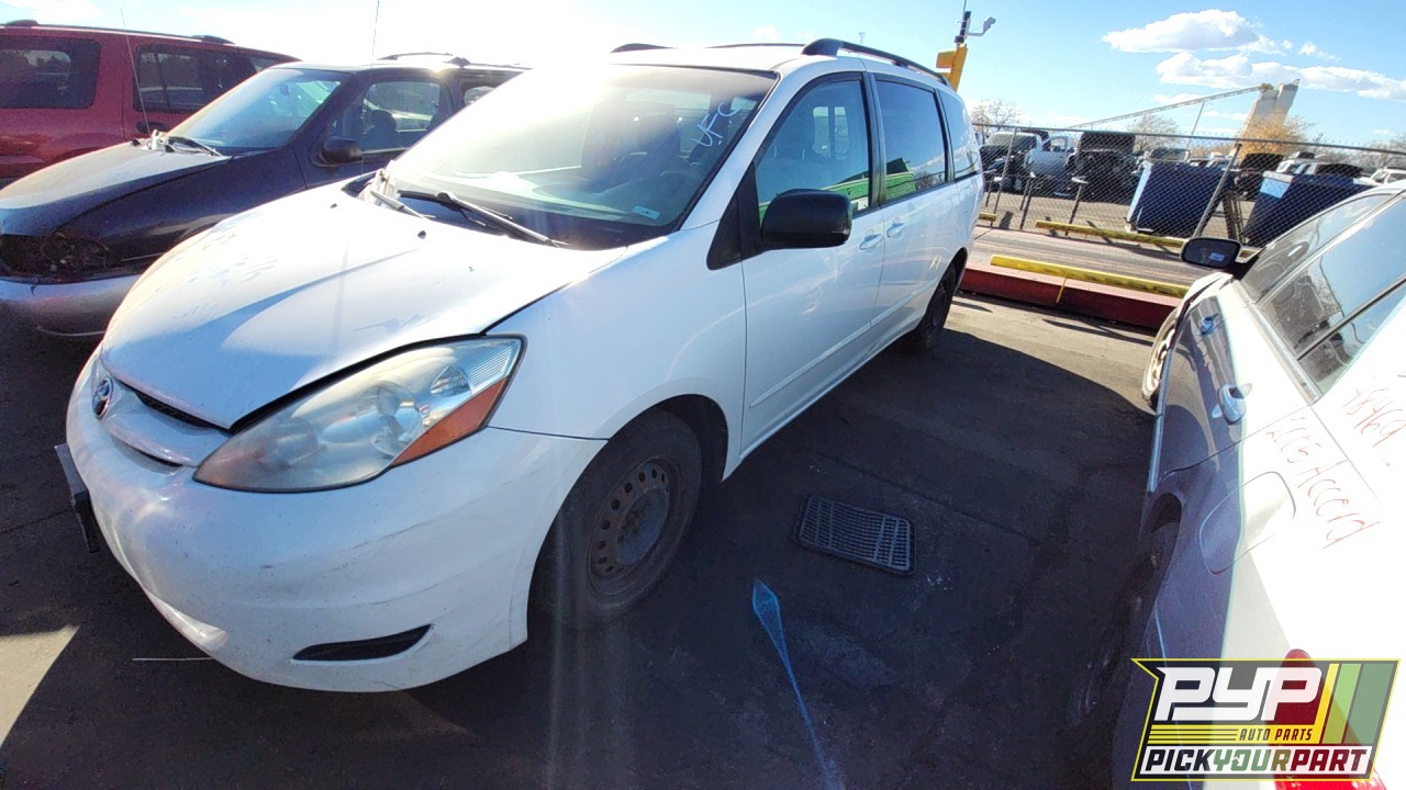 2008 TOYOTA SIENNA available for parts