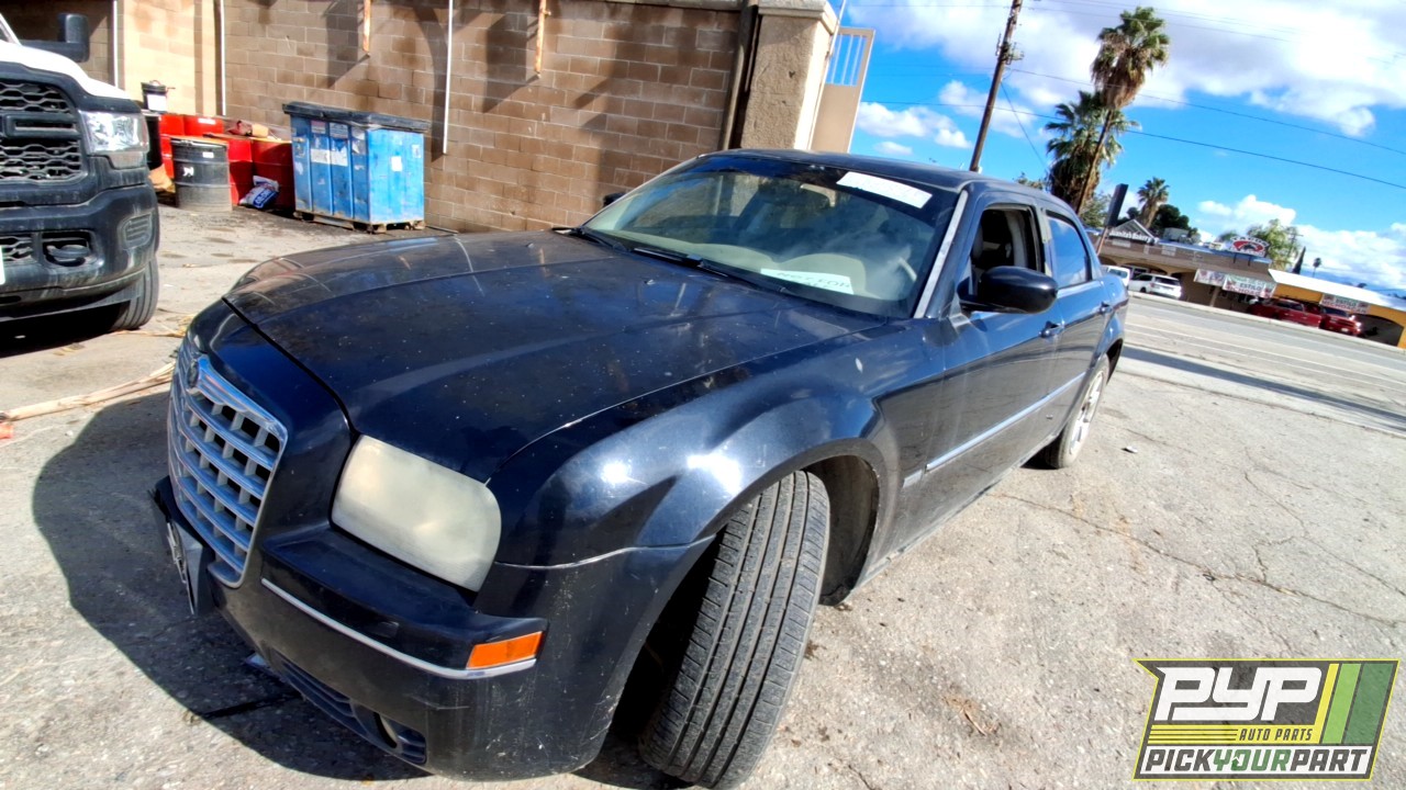 2008 CHRYSLER 300 available for parts