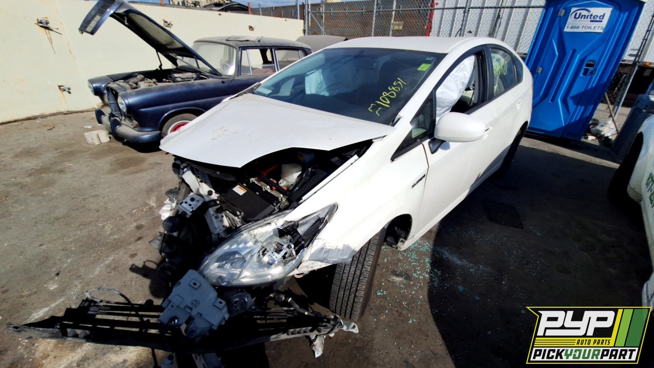 2015 TOYOTA PRIUS available for parts