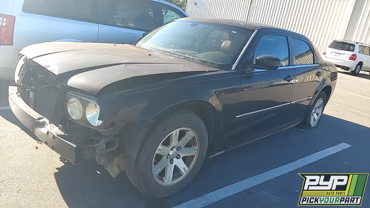 2006 CHRYSLER 300 available for parts