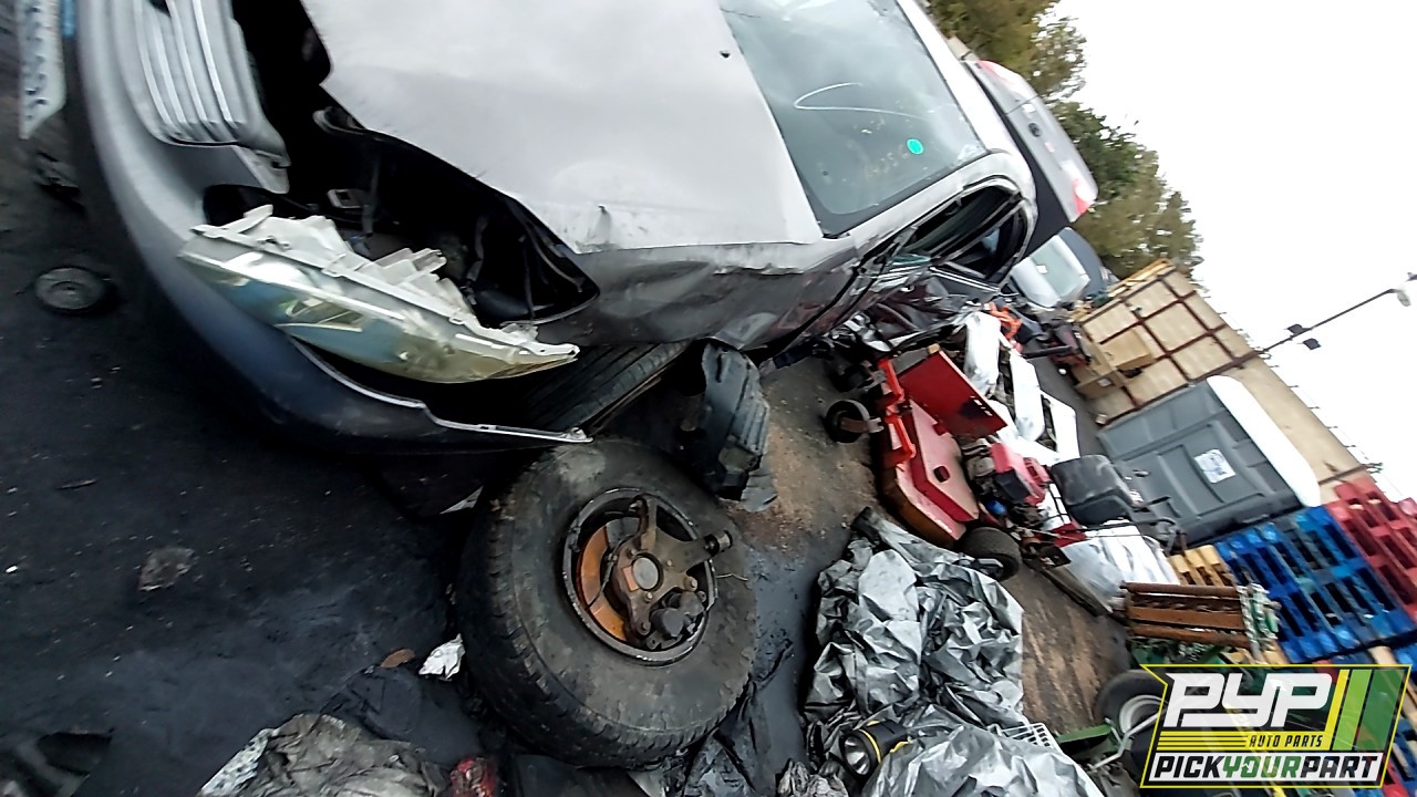 2003 TOYOTA COROLLA partes disponibles