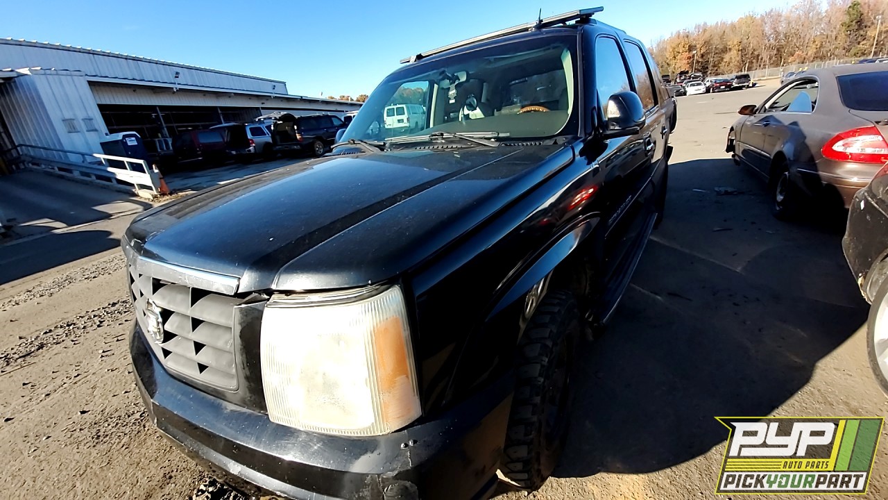 2004 CADILLAC ESCALADE EXT available for parts