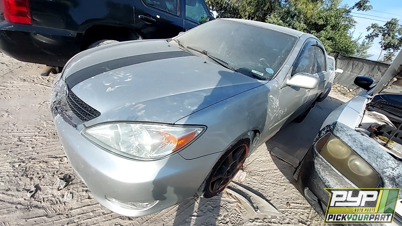 2003 TOYOTA CAMRY partes disponibles