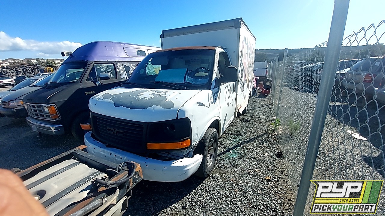 2004 GMC SAVANA 1500 available for parts