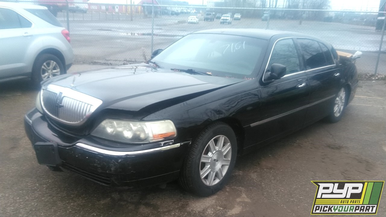 2011 LINCOLN TOWN CAR partes disponibles